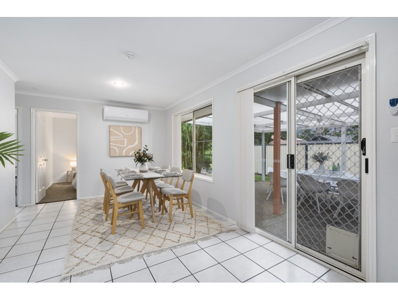 22 Oakdale Avenue, Nerang QLD 4211