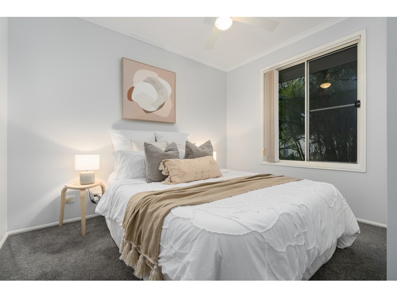 22 Oakdale Avenue, Nerang QLD 4211