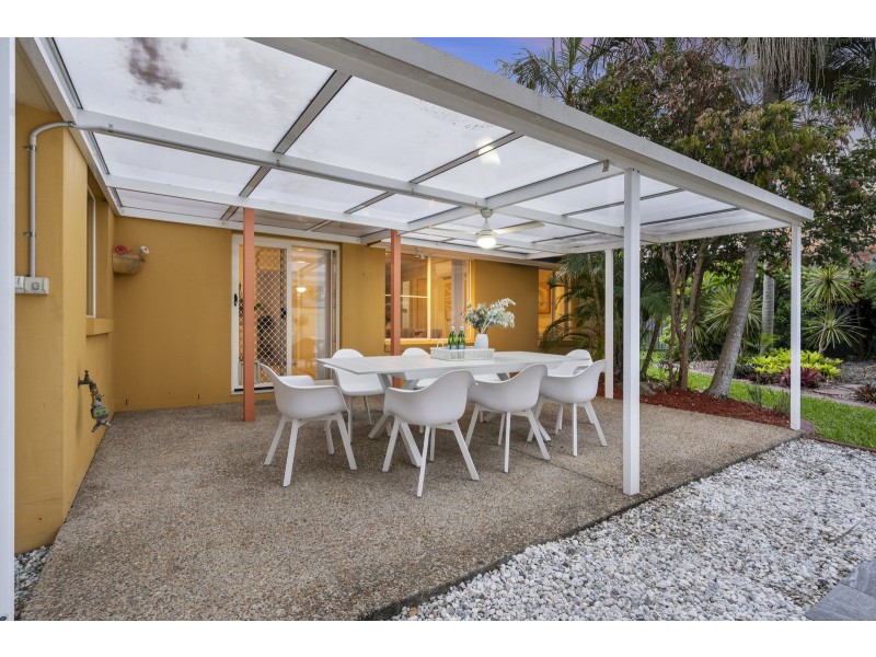 22 Oakdale Avenue, Nerang QLD 4211