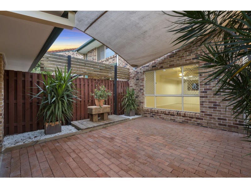 20/18 Bottlewood Court, Burleigh Waters QLD 4220