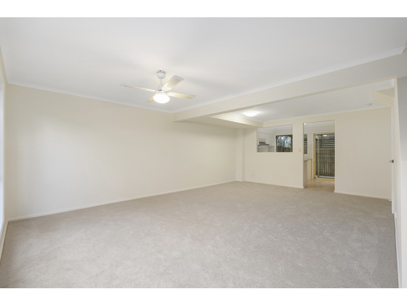 20/18 Bottlewood Court, Burleigh Waters QLD 4220