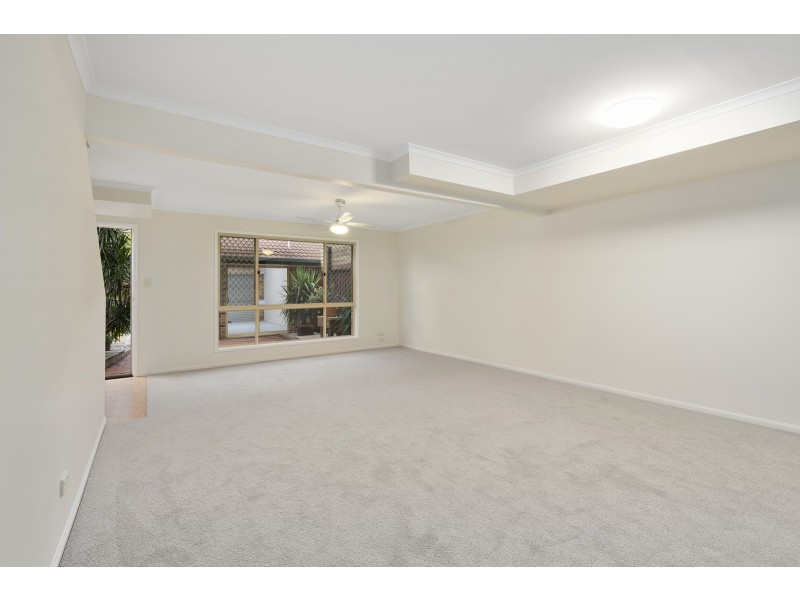 20/18 Bottlewood Court, Burleigh Waters QLD 4220