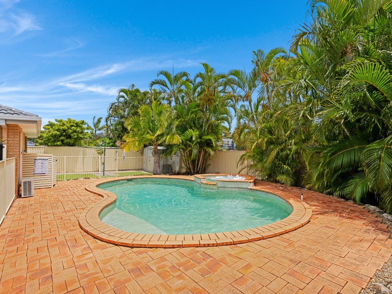 52 Ziedan Drive, Mudgeeraba QLD 4213