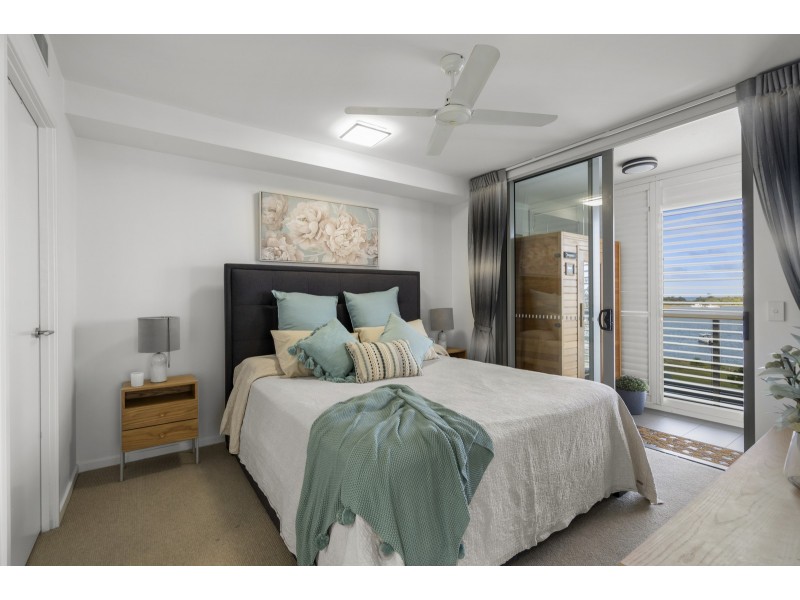 504/378 Marine Parade, Labrador QLD 4215