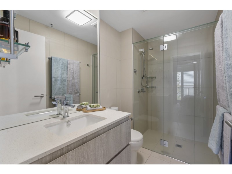 504/378 Marine Parade, Labrador QLD 4215