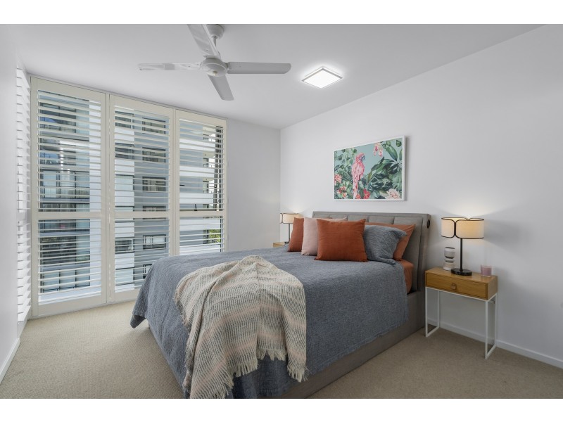 504/378 Marine Parade, Labrador QLD 4215