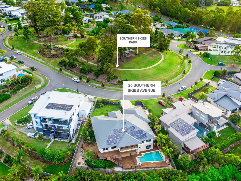 25 Southern Skies Avenue, Reedy Creek QLD 4227