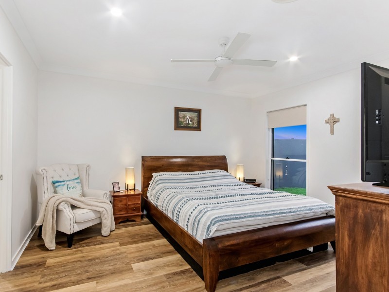 25 Southern Skies Avenue, Reedy Creek QLD 4227