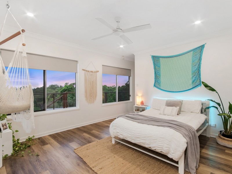 25 Southern Skies Avenue, Reedy Creek QLD 4227