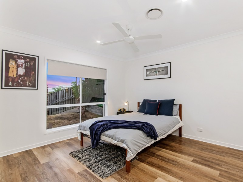 25 Southern Skies Avenue, Reedy Creek QLD 4227