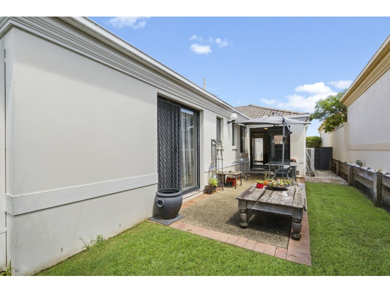 101/2-4 Langport Parade, Mudgeeraba QLD 4213