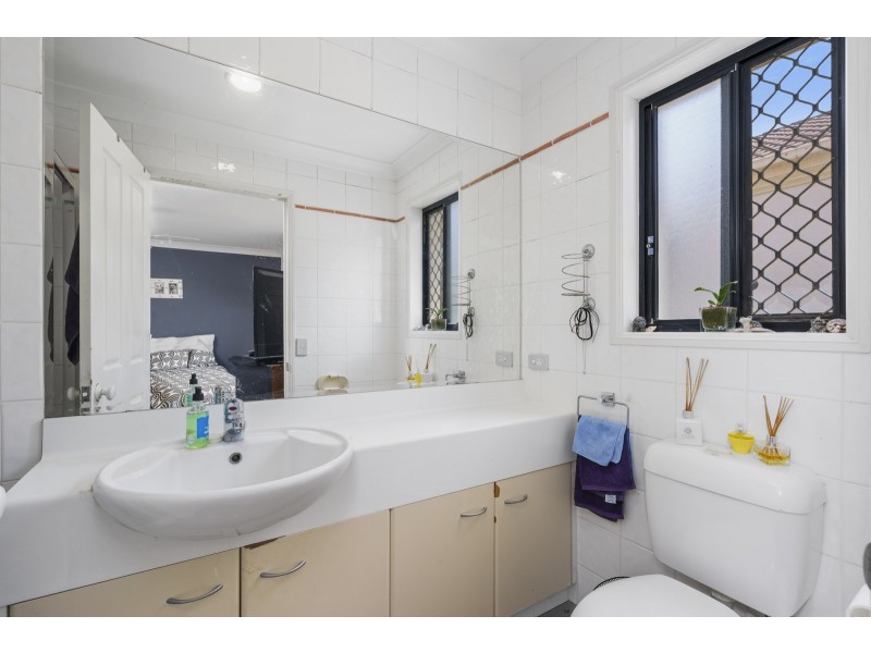 101/2-4 Langport Parade, Mudgeeraba QLD 4213