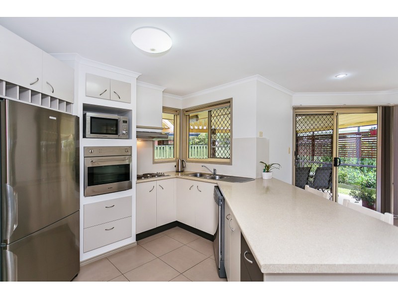 38 Dowson Esplanade, Mudgeeraba QLD 4213
