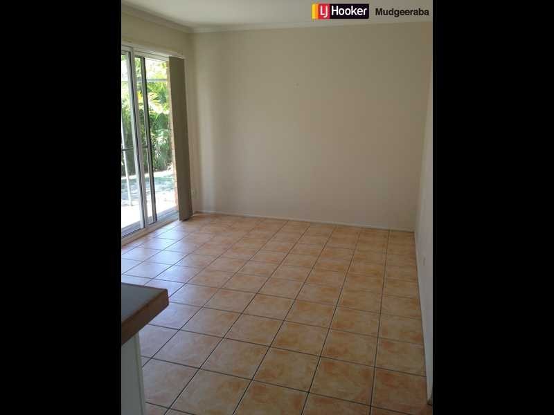 10 Dearne Place, Carrara QLD 4211