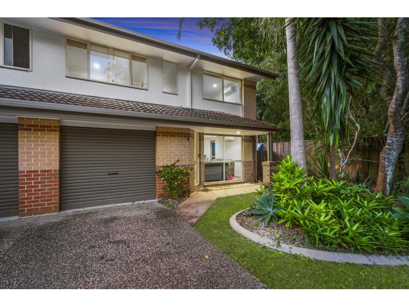 4/9 Kingia Court, Burleigh Heads QLD 4220