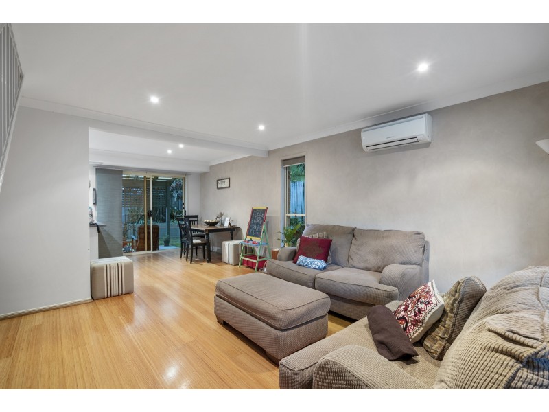 4/9 Kingia Court, Burleigh Heads QLD 4220