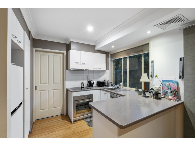 4/9 Kingia Court, Burleigh Heads QLD 4220