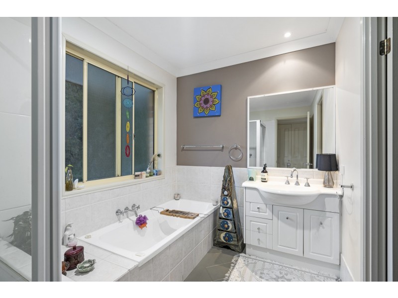 4/9 Kingia Court, Burleigh Heads QLD 4220