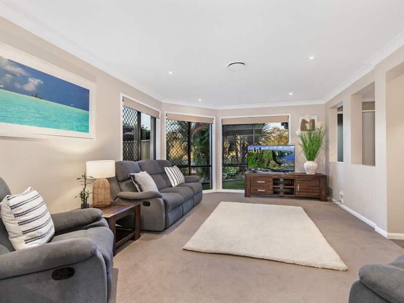 21 Snowwood Street, Reedy Creek QLD 4227