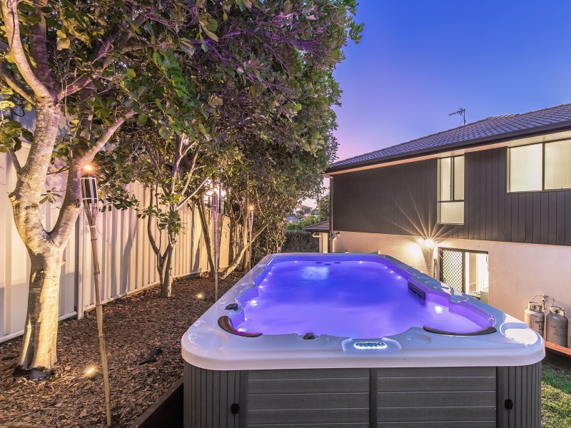 21 Snowwood Street, Reedy Creek QLD 4227