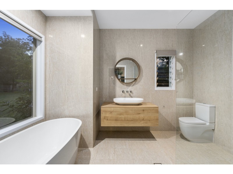 456 Clagiraba Road, Clagiraba QLD 4211