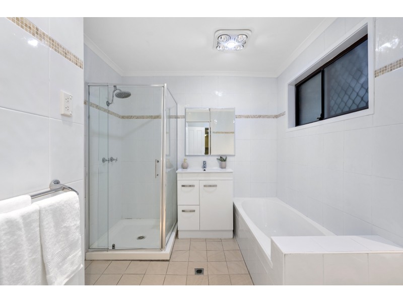 12 Bent Street, Nerang QLD 4211