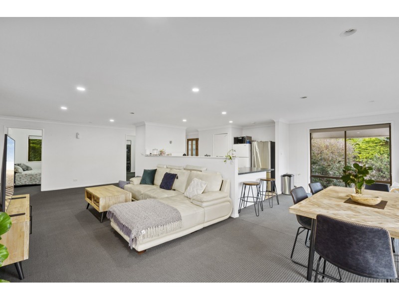 55 Magnetic Drive, Tamborine Mountain QLD 4272