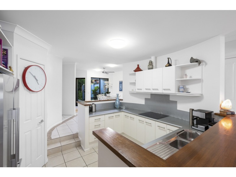 221/125 Hansford Road, Coombabah QLD 4216
