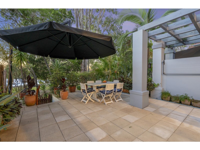 221/125 Hansford Road, Coombabah QLD 4216