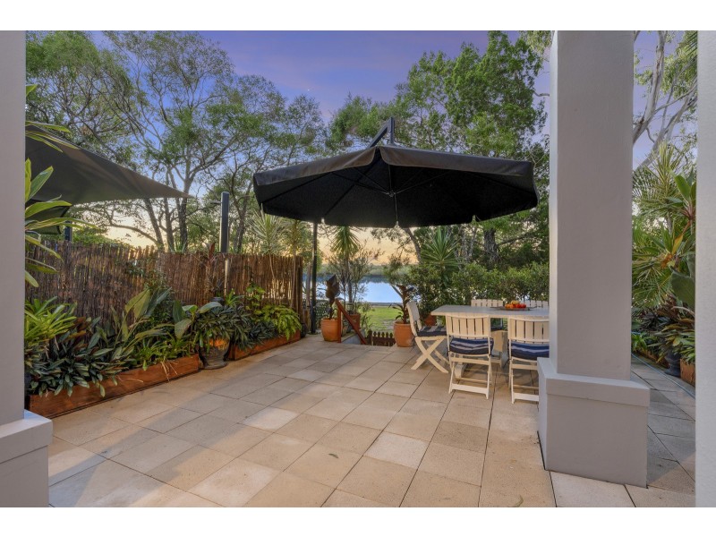 221/125 Hansford Road, Coombabah QLD 4216