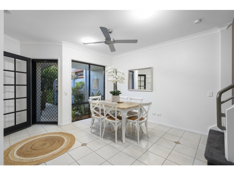 221/125 Hansford Road, Coombabah QLD 4216