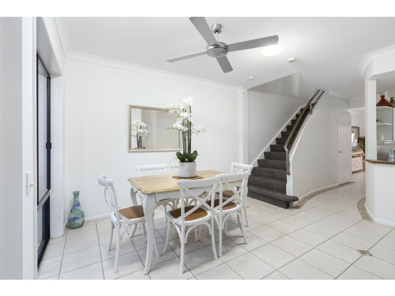 221/125 Hansford Road, Coombabah QLD 4216