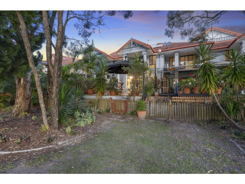 221/125 Hansford Road, Coombabah QLD 4216