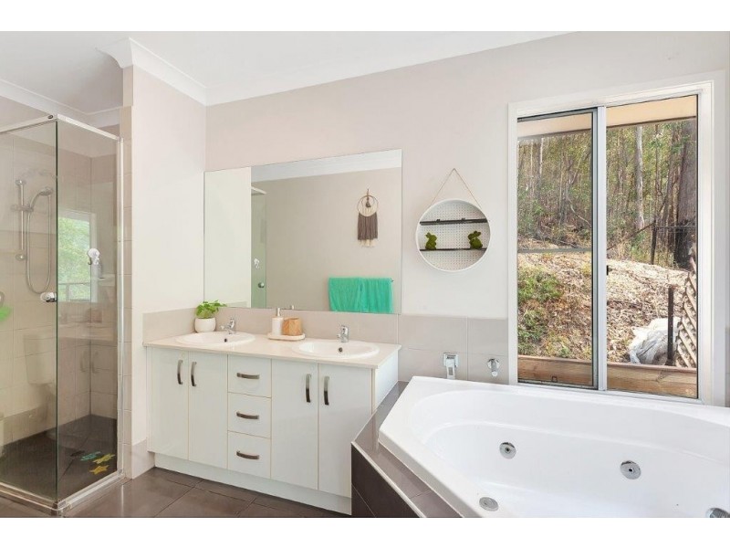 30 Tanaka Avenue, Bonogin QLD 4213