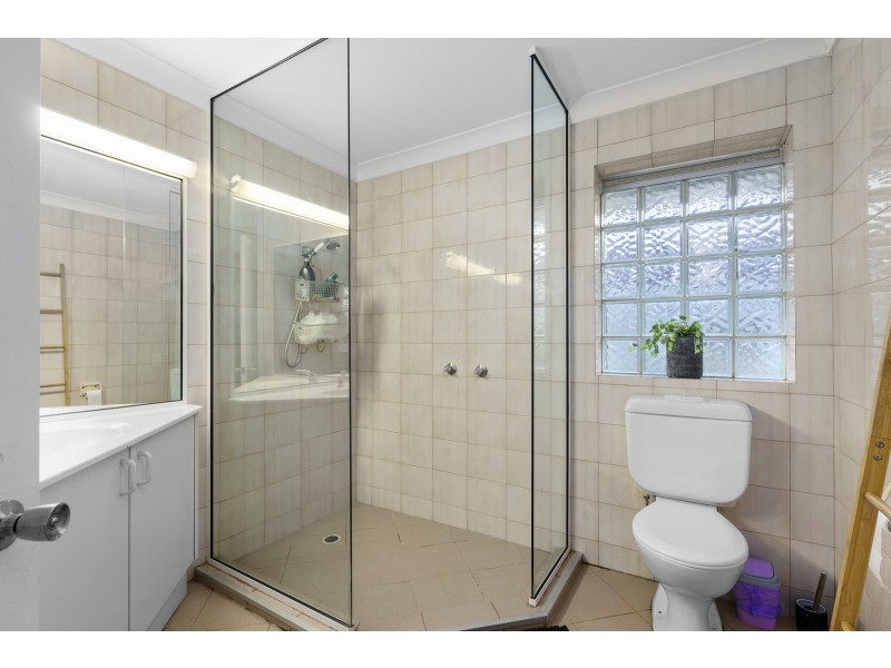 2/22 Vespa Crescent, Surfers Paradise QLD 4217