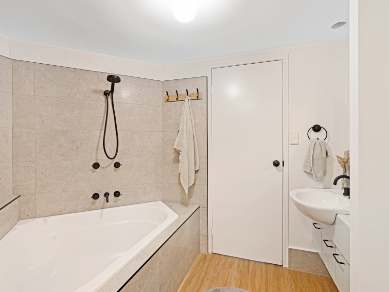 50/16 Crescent Avenue, Mermaid Beach QLD 4218