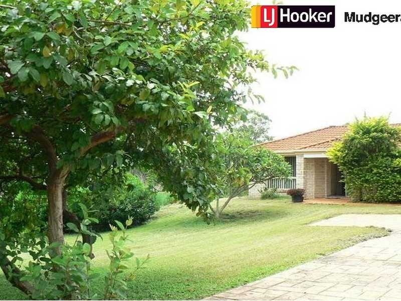 19 A Rayner Lane, Mudgeeraba QLD 4213