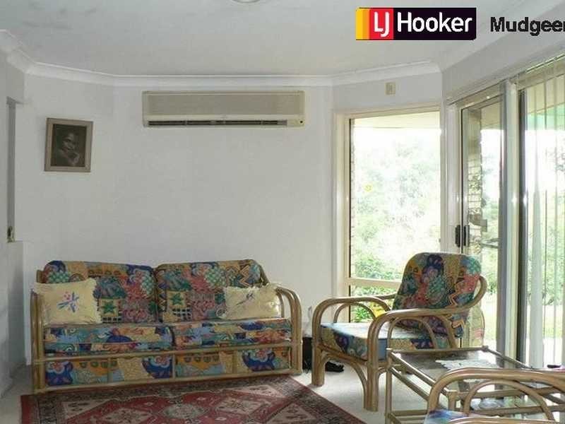 19 A Rayner Lane, Mudgeeraba QLD 4213