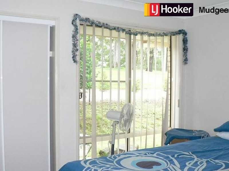 19 A Rayner Lane, Mudgeeraba QLD 4213