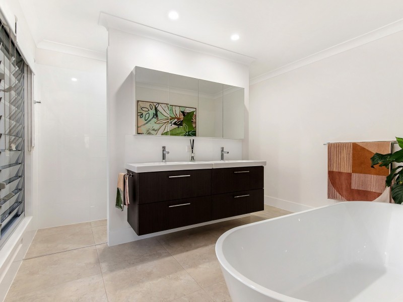 26 Panorama Drive, Reedy Creek QLD 4227