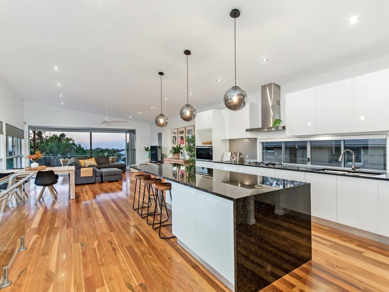 41 Grasslands Crescent, Reedy Creek QLD 4227