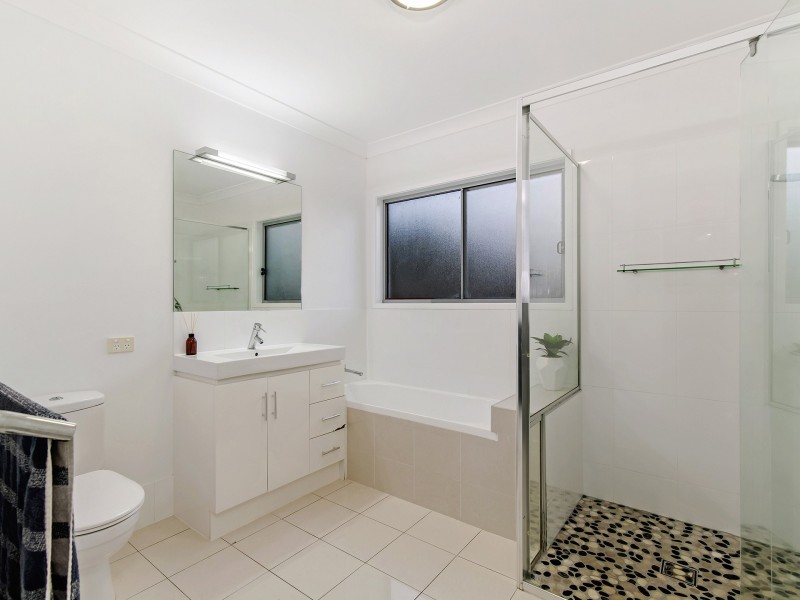 41 Grasslands Crescent, Reedy Creek QLD 4227