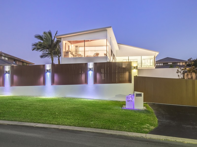 41 Grasslands Crescent, Reedy Creek QLD 4227