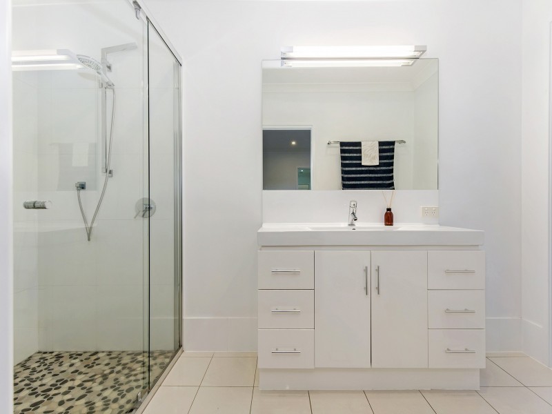 41 Grasslands Crescent, Reedy Creek QLD 4227