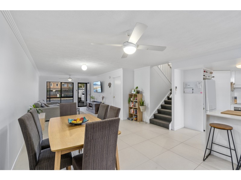 4/6-8 Warbler Parade, Varsity Lakes QLD 4227