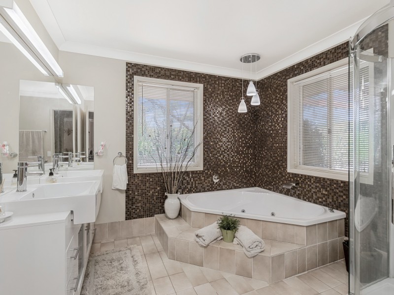 39 Tallai Road, Tallai QLD 4213