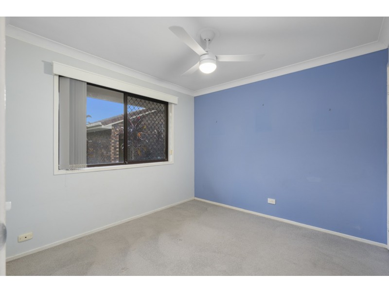 2/8 Flora Close, Burleigh Waters QLD 4220