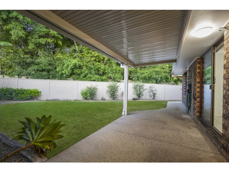 2/8 Flora Close, Burleigh Waters QLD 4220
