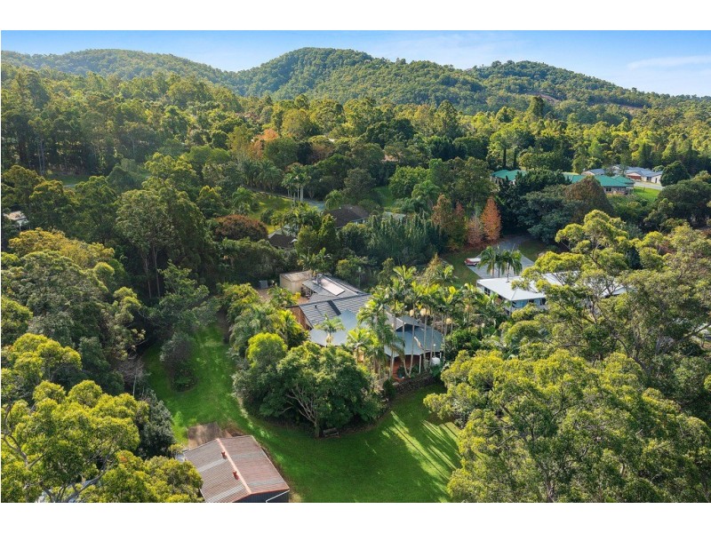 30 Moondance Court, Bonogin QLD 4213