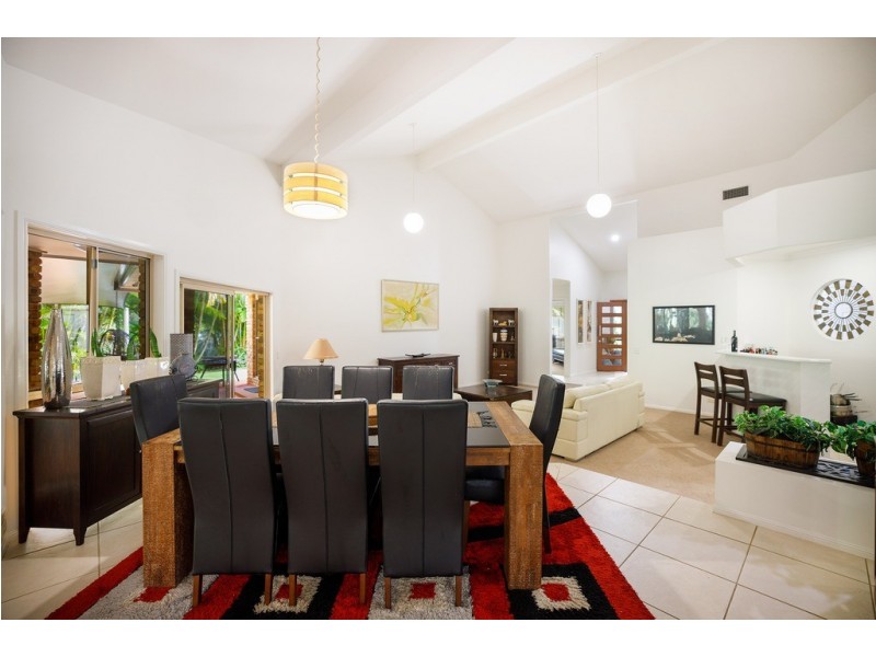 30 Moondance Court, Bonogin QLD 4213